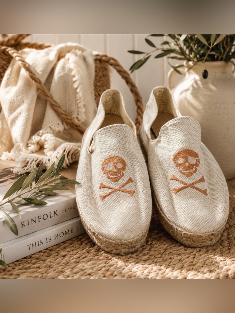 Stubbs & Wootton of Palm Beach 10 mens linen espadrille with skull & cross bones